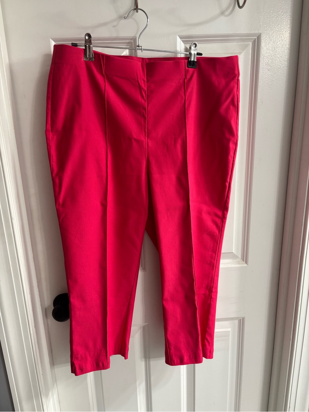 Rafaella Cropped Slim Ankle Pants in Bright Pink
